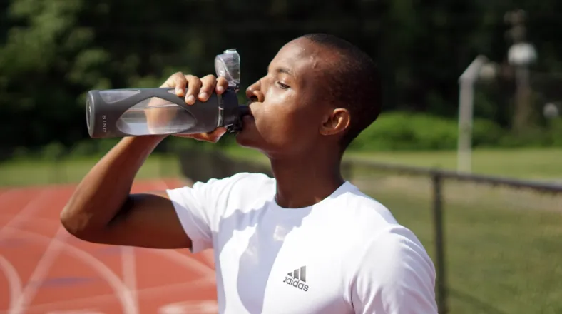 Hydratation en trail / running par forte chaleur : comment éviter la surchauffe ?