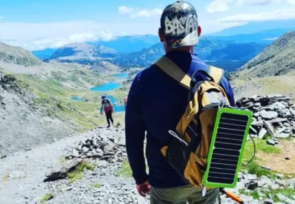 Guida all'acquisto: quale pannello solare scegliere per il trekking?