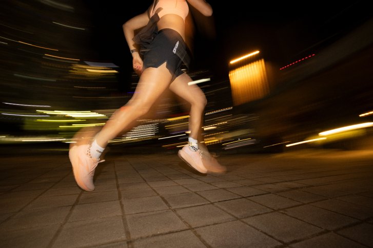 trail-running background image