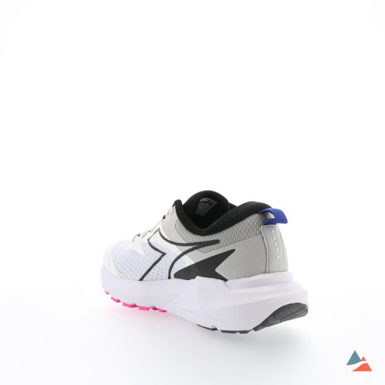 DIADORA - MYTHOS BLUSHIELD VIGORE 3 HOMME