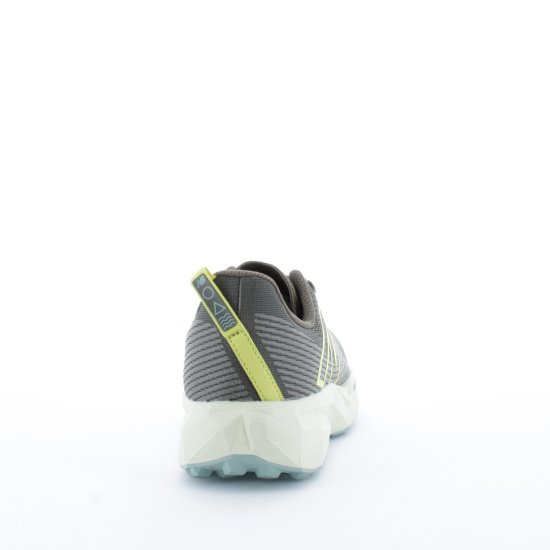 NEW BALANCE - FUELCELL VENYM HOMME