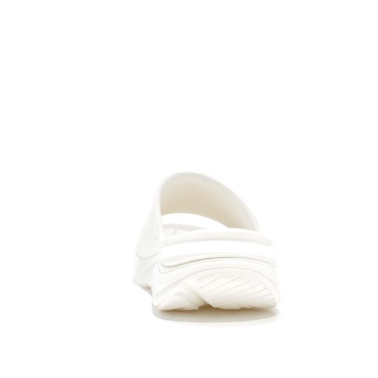 HOKA - Ora Athletic Side