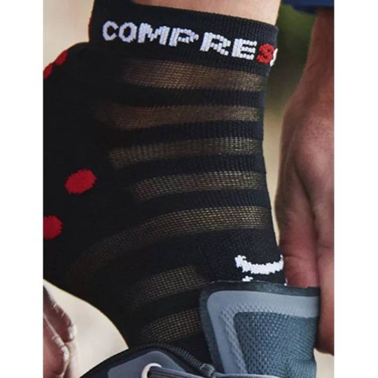 COMPRESSPORT - Chaussettes running Pro Racing Socks V4.0 Ultralight Run Low