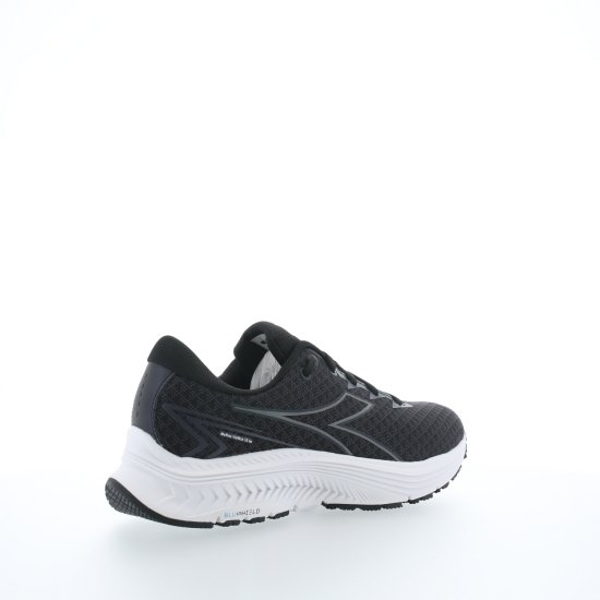 DIADORA - MYTHOS BLUSHIELD 10 VORTICE HIP FEMME