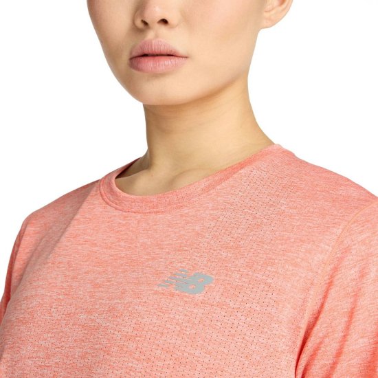 NEW BALANCE - T-SHIRT ATHLETICS FEMME