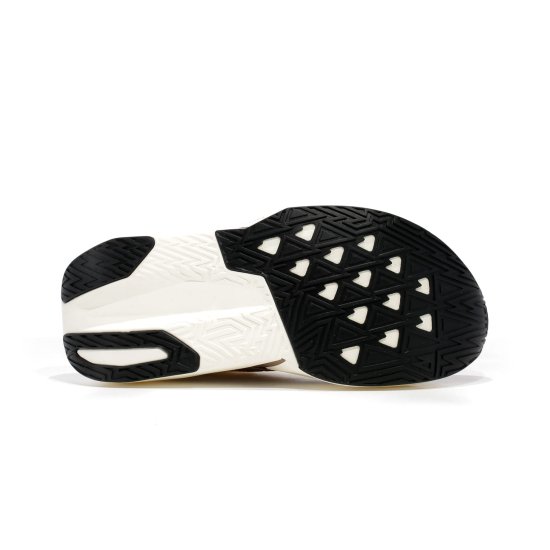 NEW BALANCE - FuelCell Rebel v5 donna