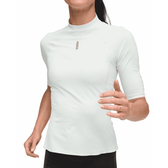 HOKA - T-shirt Skybreeze femme