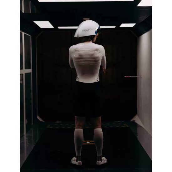 COMPRESSPORT - AERO SEAMLESS SS TRISUIT M