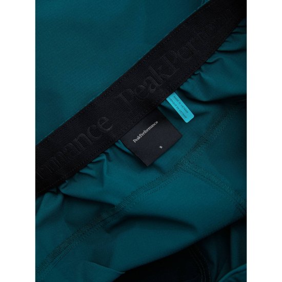 PEAK PERFORMANCE - Short Outdoor Cargo femme