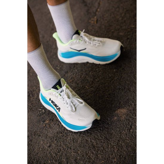 HOKA - Clifton 11 femme