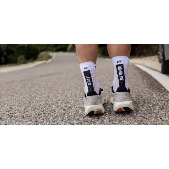 COMPRESSPORT - Chaussettes Pro Racing V4.0 Run High Stay Behind