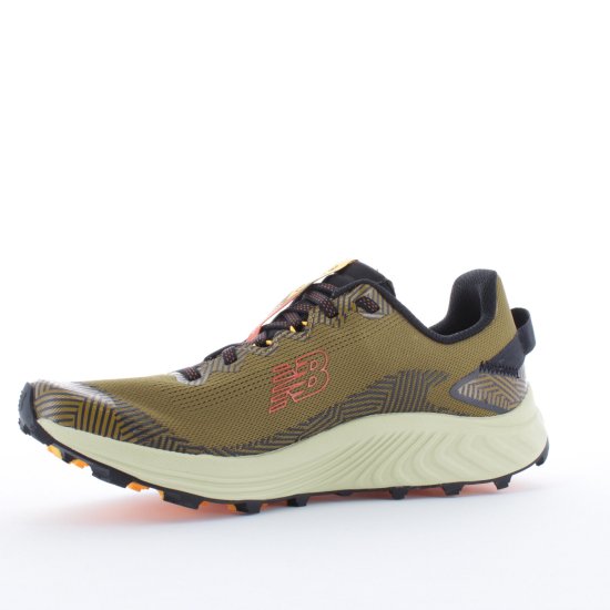 NEW BALANCE - FUELCELL SUMMIT UNKNOWN V4 HOMME