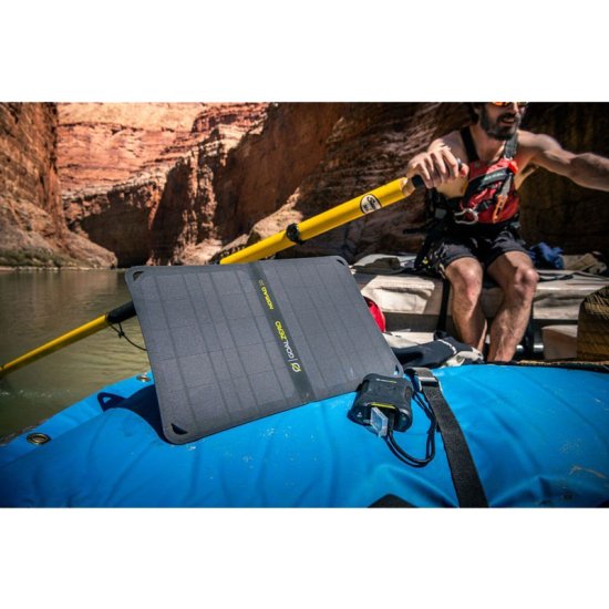 GOAL ZERO - KIT BATTERIE PORTATIVE VENTURE 35 + PANNEAU SOLAIRE NOMAD 10