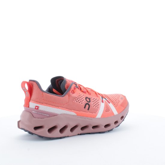 ON - CLOUDSURFER TRAIL FEMME