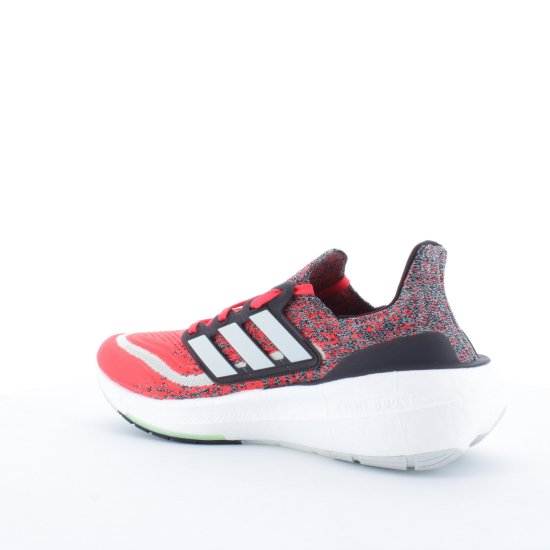 ADIDAS - ULTRABOOST LIGHT HOMME ROUGE