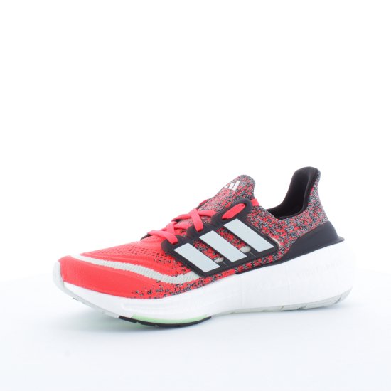 ADIDAS - ULTRABOOST LIGHT HOMME ROUGE