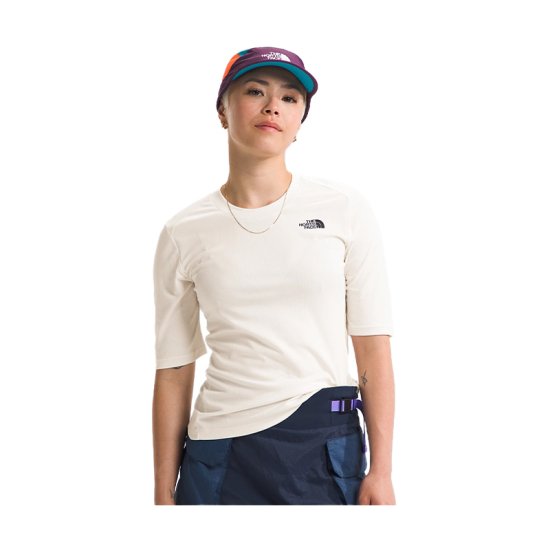 THE NORTH FACE - T-SHIRT MANCHES COURTES AIRLIGHT HIKE FEMME