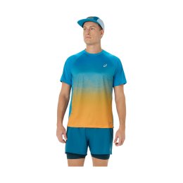 ASICS T-SHIRT ROAD FADE UOMO L 400 / AEGEAN BLUE/YAMABUKI
