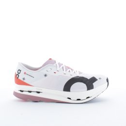 ON CLOUDBOOM ECHO 3 FEMME 37.5 WHITE FLAME