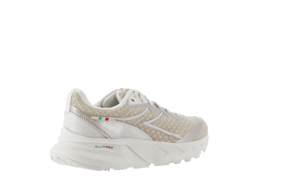 DIADORA - MYTHOS BLUSHIELD VOLO HIP FEMME