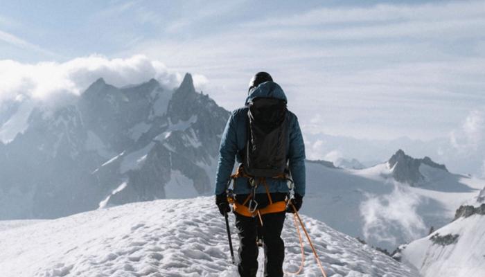 Comment bien s'équiper pour débuter en alpinisme ?
